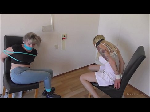 ❤️ Függő / Megkötözve és betömve / Szűzlány a bajban Minőségi szex at hu.serviporno.ru ☑