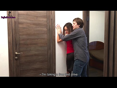 ❤️ Szexi ingatlanügynöknő érzékien kiveri a punciját és baszik, miközben eladja a lakását - Krempai Minőségi szex at hu.serviporno.ru ☑