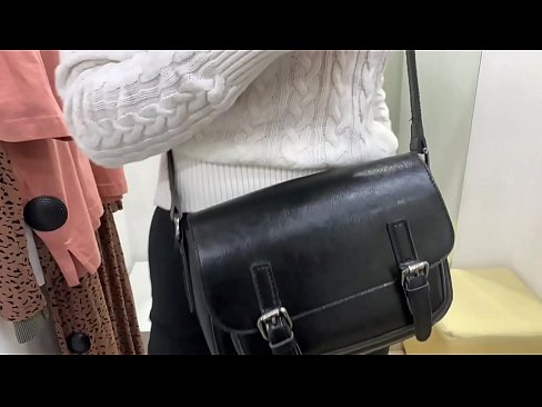 ❤️ Nyilvános maszturbáció a fiatal szuka FeralBerry egy dildóval a próbafülkében Minőségi szex at hu.serviporno.ru ☑